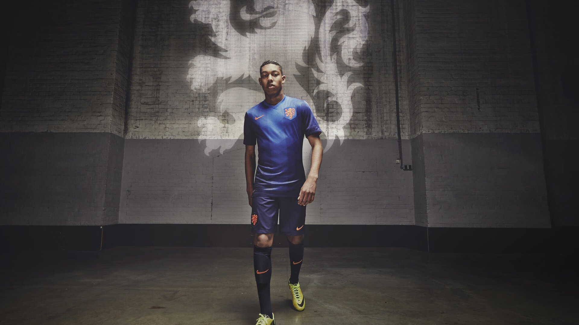 法甲劲旅战术变化多样，精彩传球带来胜利希望，法甲老牌劲旅